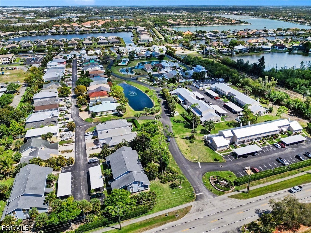 2 Bed Waterfront Home for Sale in Fort Myers, photo 34
