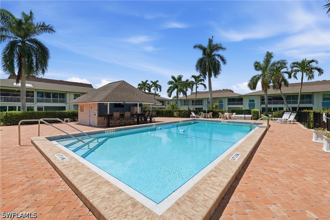 2 Bed Condominium for Sale in Naples, photo 34