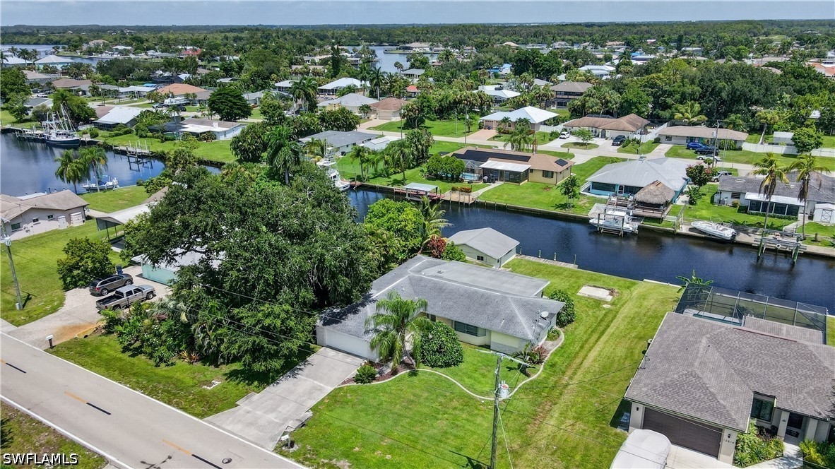3 Bed Waterfront Home for Sale in Fort Myers, photo 34
