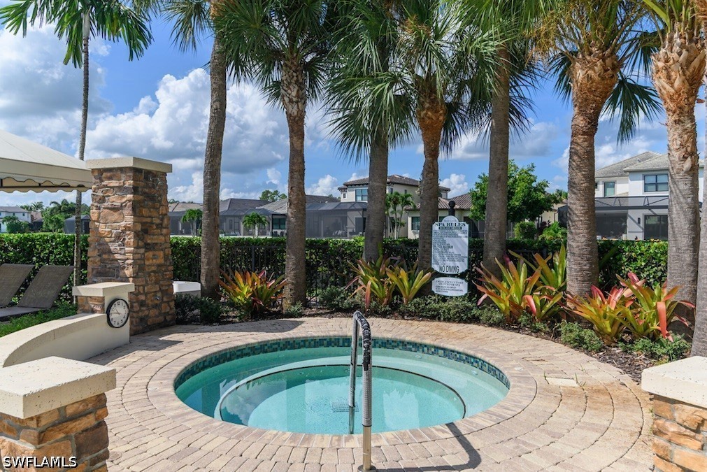 4 Bed SingleFamilyResidence for Sale in Naples, photo 34