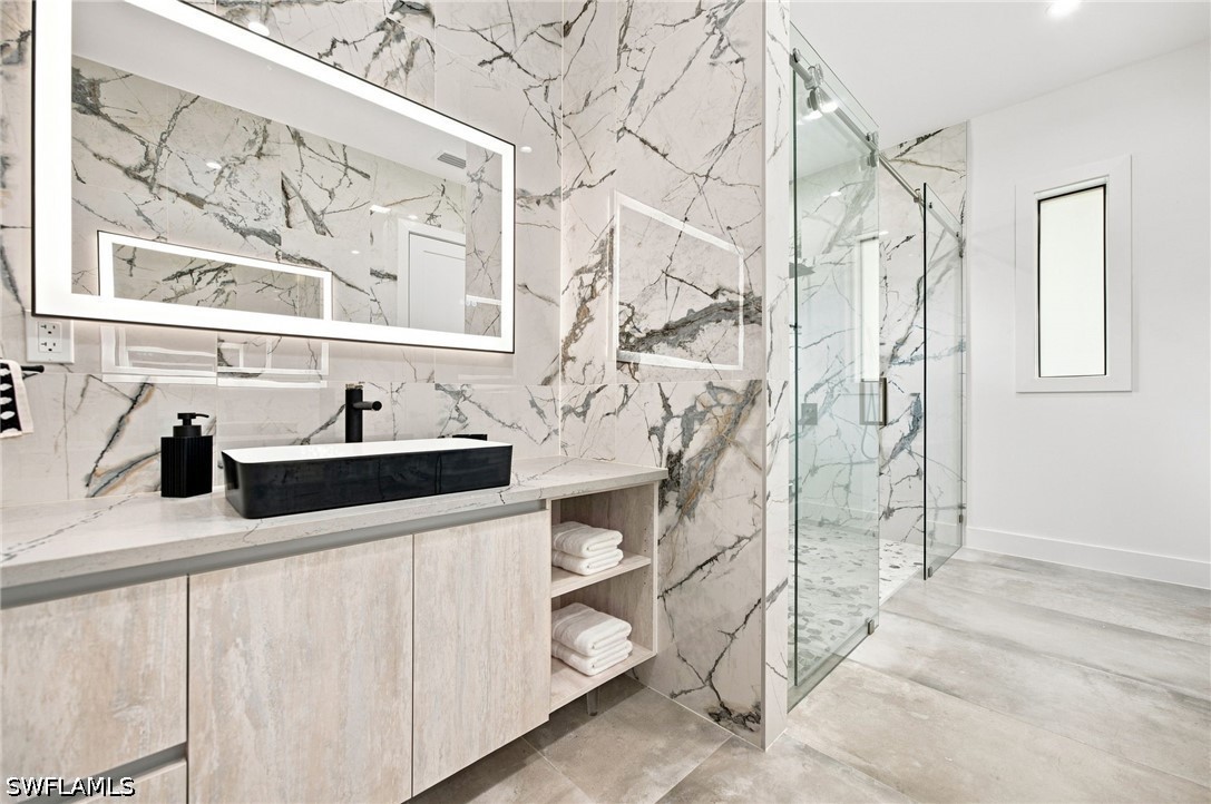 4 Bed SingleFamilyResidence for Sale in Naples, photo 34
