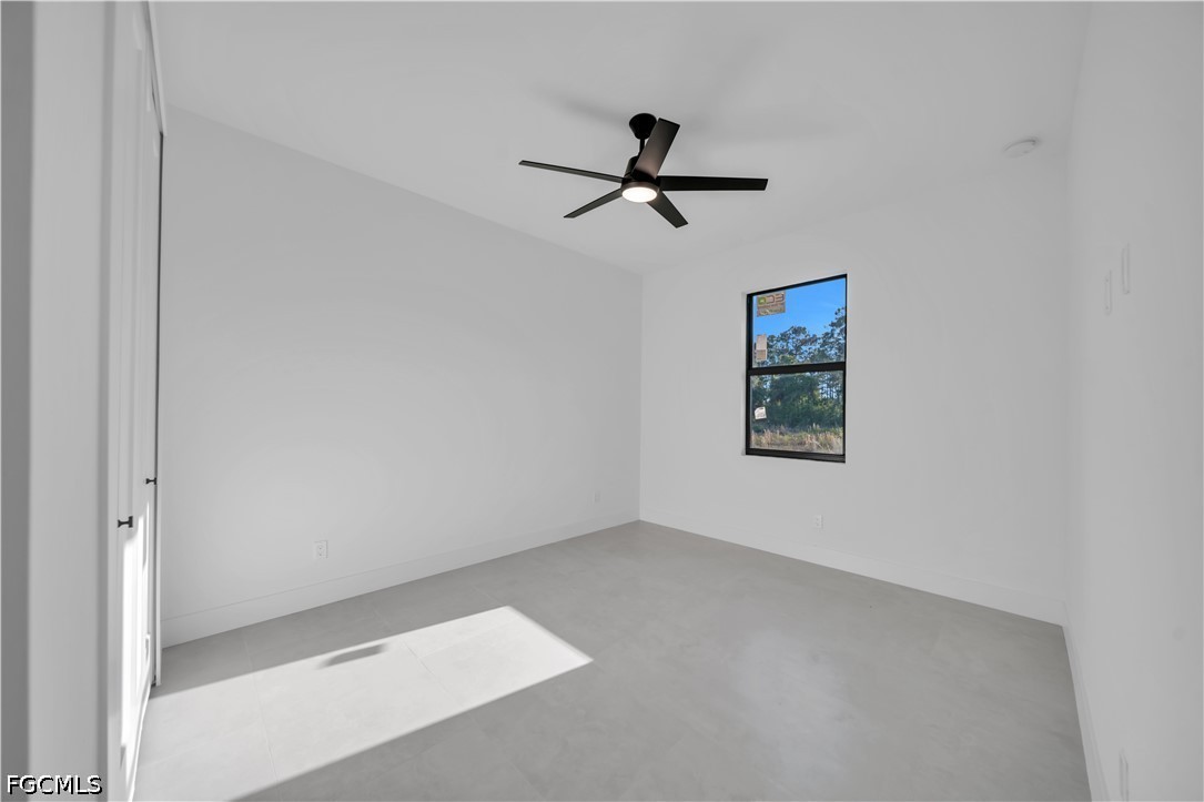 4 Bed SingleFamilyResidence for Sale in Lehigh Acres, photo 34