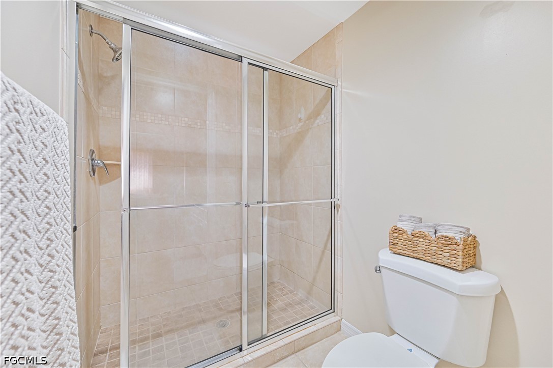 2 Bed Waterfront Home for Sale in Bonita Springs, photo 34