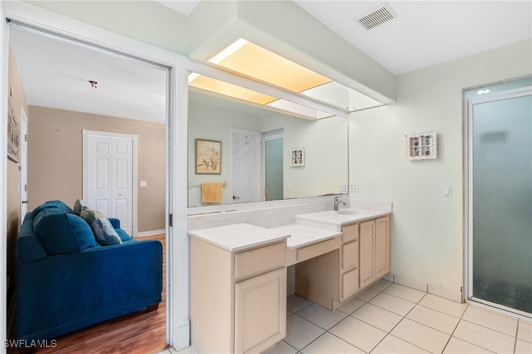 3 Bed SingleFamilyResidence for Sale in North Fort Myers, photo 35