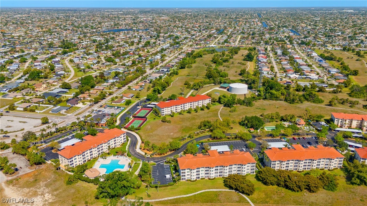2 Bed Condominium for Sale in Clubhouse Villas, FL, $186,800 — photo 35