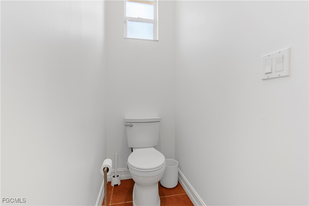 3 Bed Pool Home for Sale in Cape Coral, photo 35