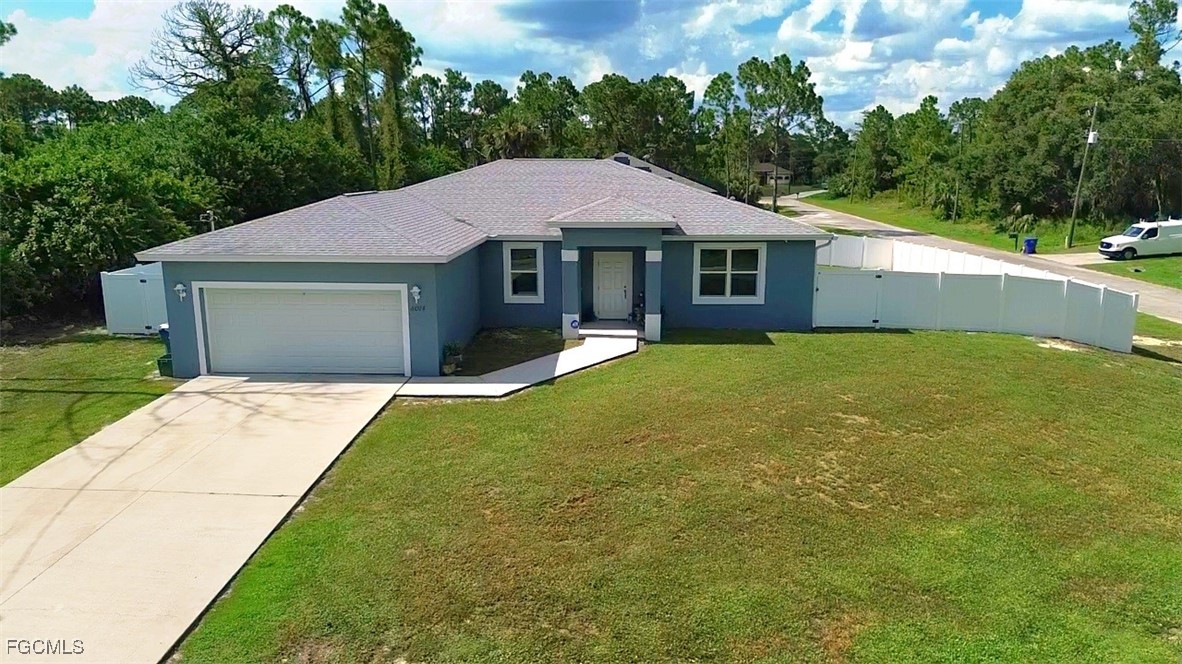 3 Bed SingleFamilyResidence for Sale in Port Labelle, FL — photo 35
