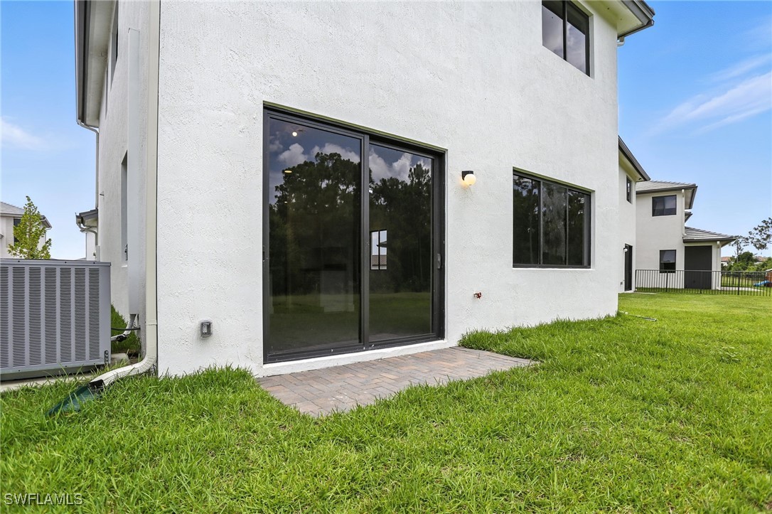 3 Bed SingleFamilyResidence for Sale in Silverwood, FL — photo 35