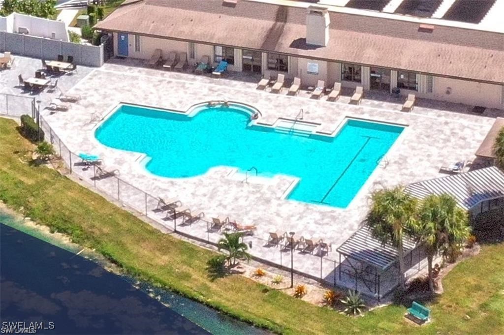 2 Bed ManufacturedHome for Sale in Naples, photo 35