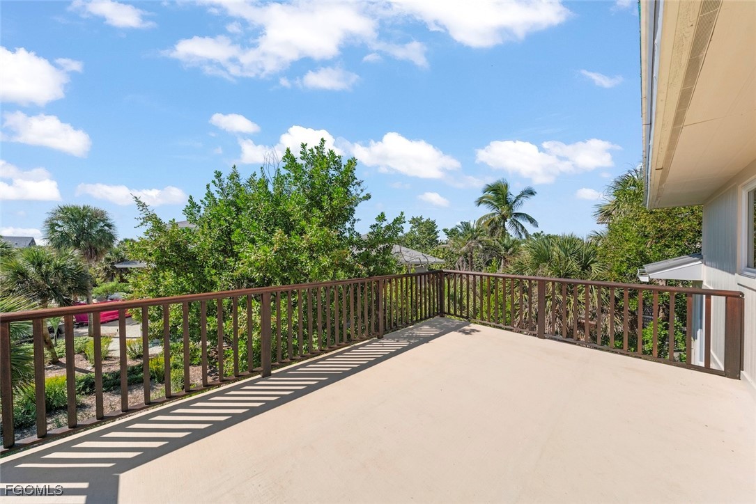 4 Bed SingleFamilyResidence for Sale in Gulf Pines, FL — photo 35