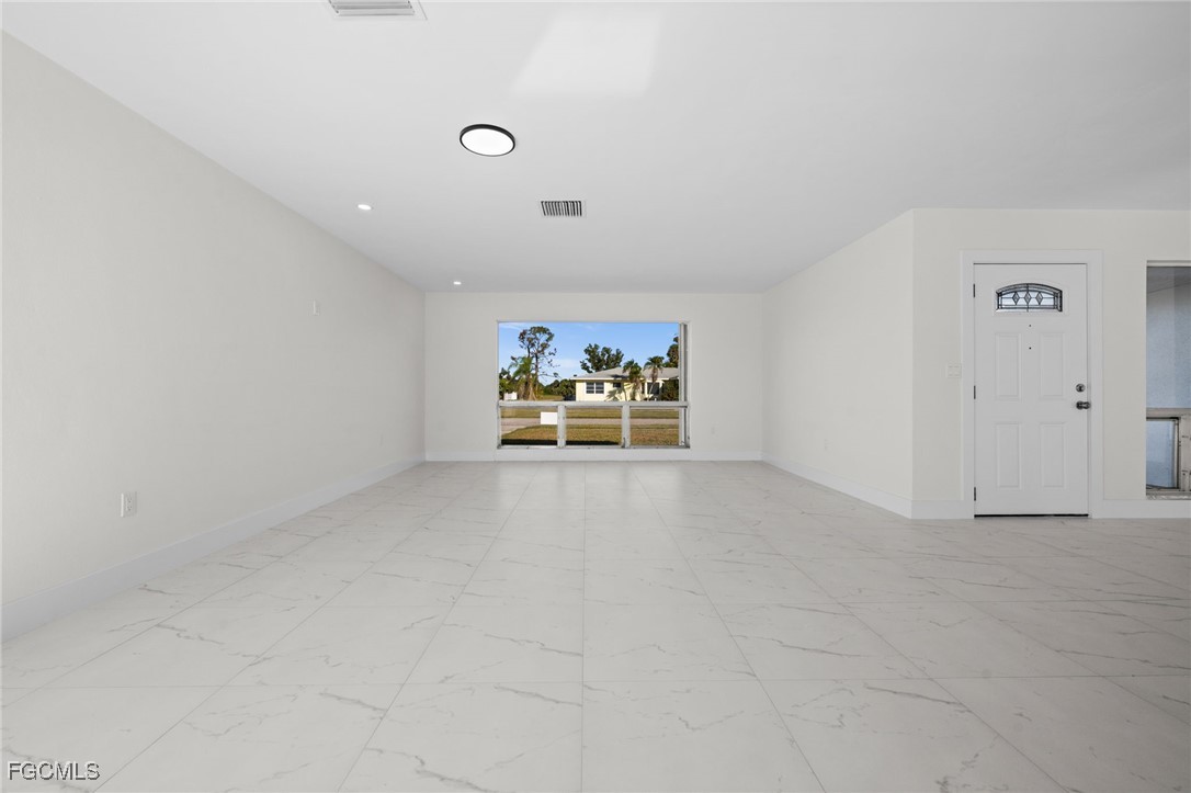 3 Bed Pool Home for Sale in Oakland Hills, photo 35