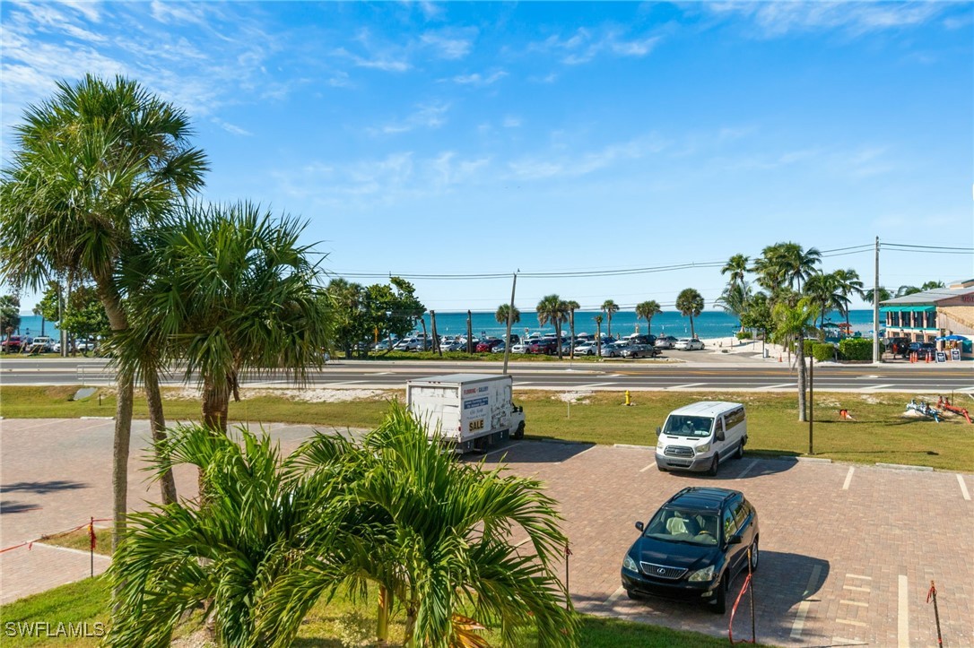 1 Bed Waterfront Home for Sale in Bonita Beach, photo 35