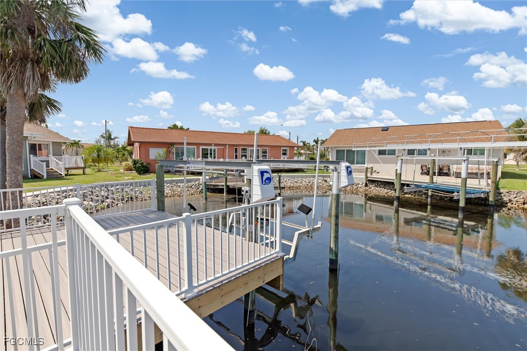 3 Bed Waterfront Home for Sale in Punta Gorda, photo 35