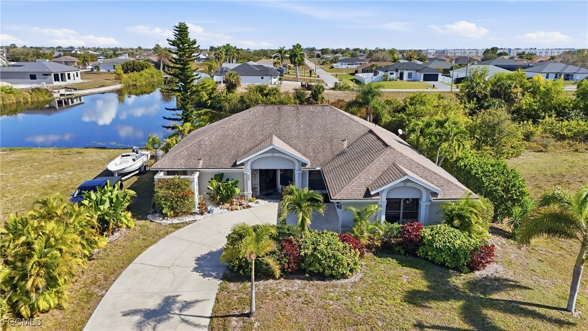 3 Bed Pool Home for Sale in Cape Coral, photo 35