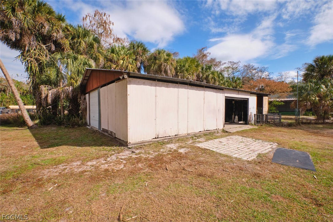 3 Bed SingleFamilyResidence for Sale in Naples, photo 35