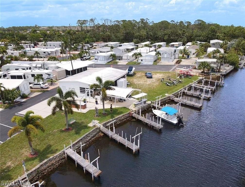 2 Bed ManufacturedHome for Sale in Naples, FL, $105,000 — photo 35