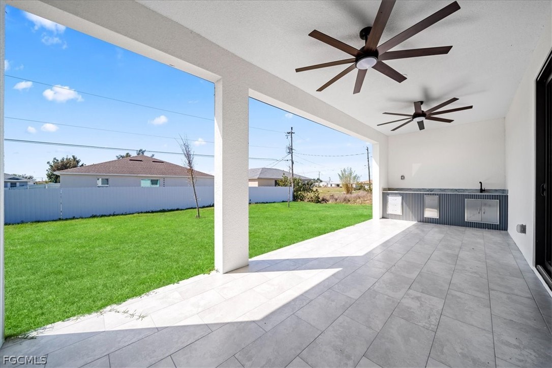 3 Bed SingleFamilyResidence for Sale in Cape Coral, photo 35