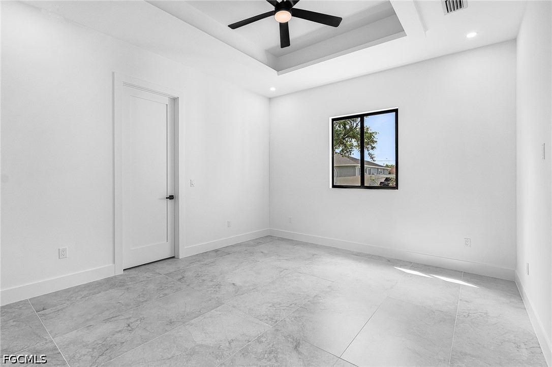 3 Bed SingleFamilyResidence for Sale in Lehigh Acres, photo 35
