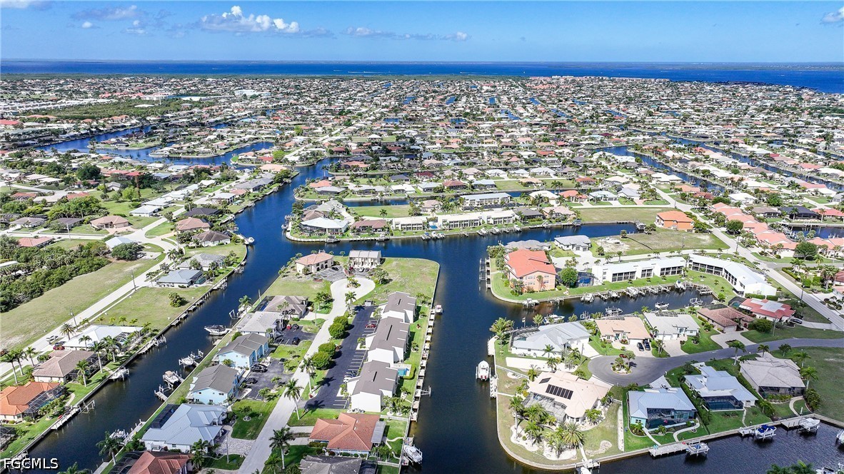 2 Bed Waterfront Home for Sale in Punta Gorda, FL, $269,000 — photo 35