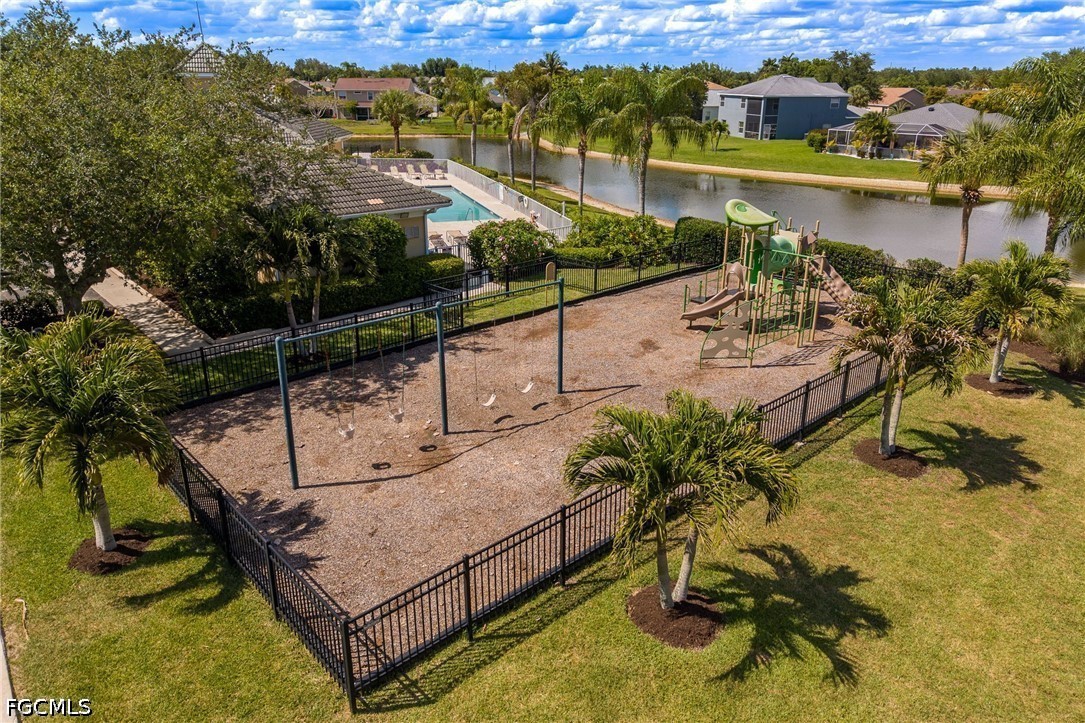 4 Bed SingleFamilyResidence for Sale in Cypress Cay, FL — photo 35