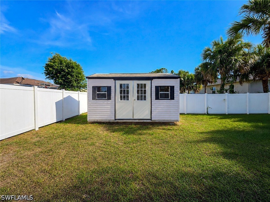 3 Bed SingleFamilyResidence for Sale in Lehigh Acres, photo 35