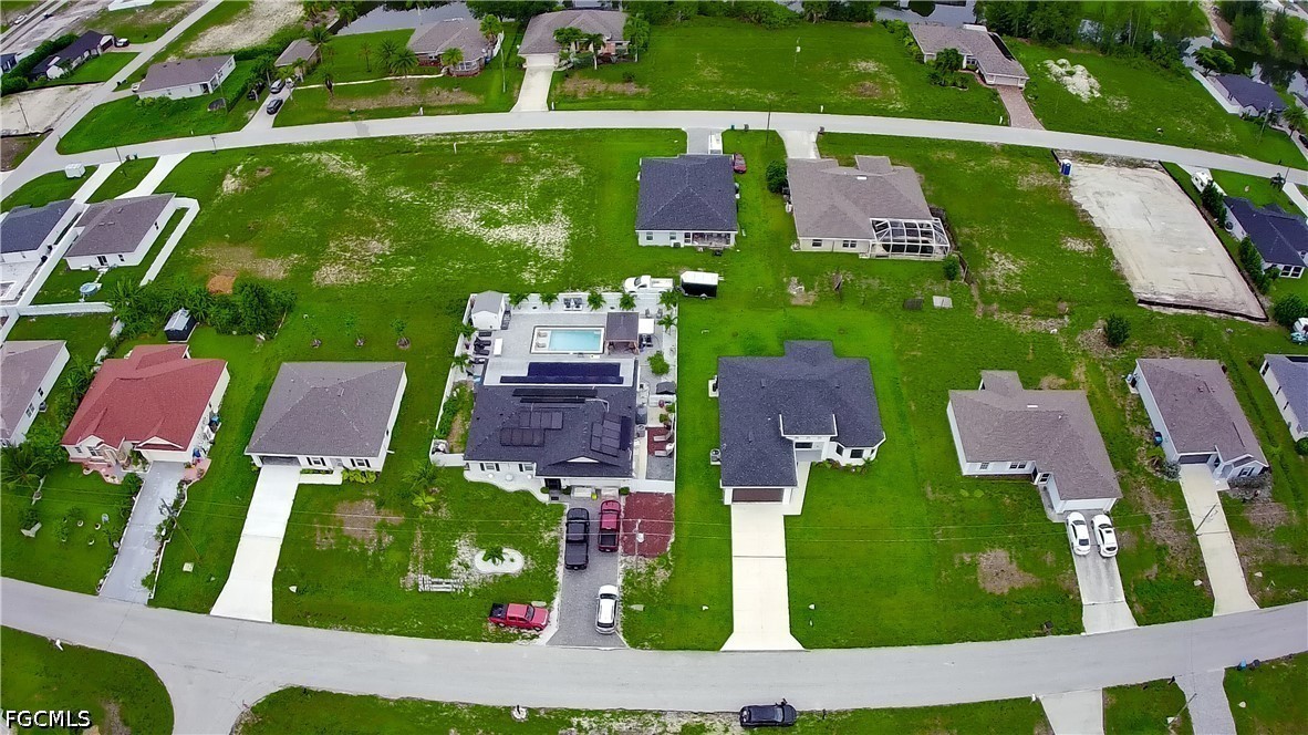 3 Bed SingleFamilyResidence for Sale in Cape Coral, photo 35