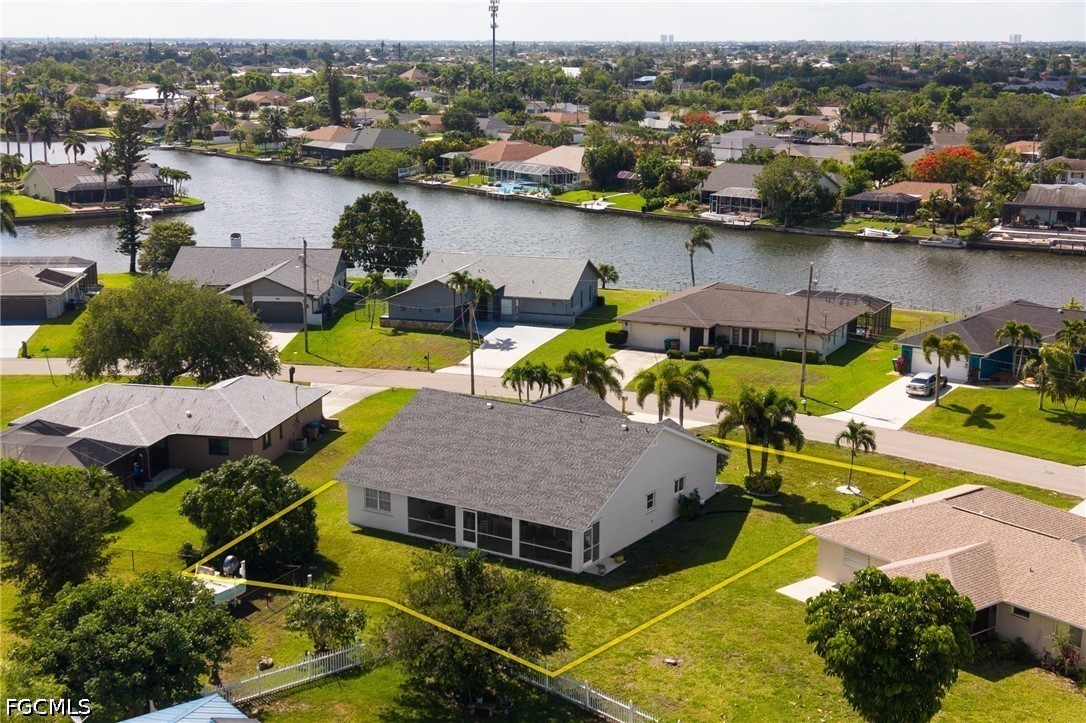 3 Bed SingleFamilyResidence for Sale in Cape Coral, photo 35