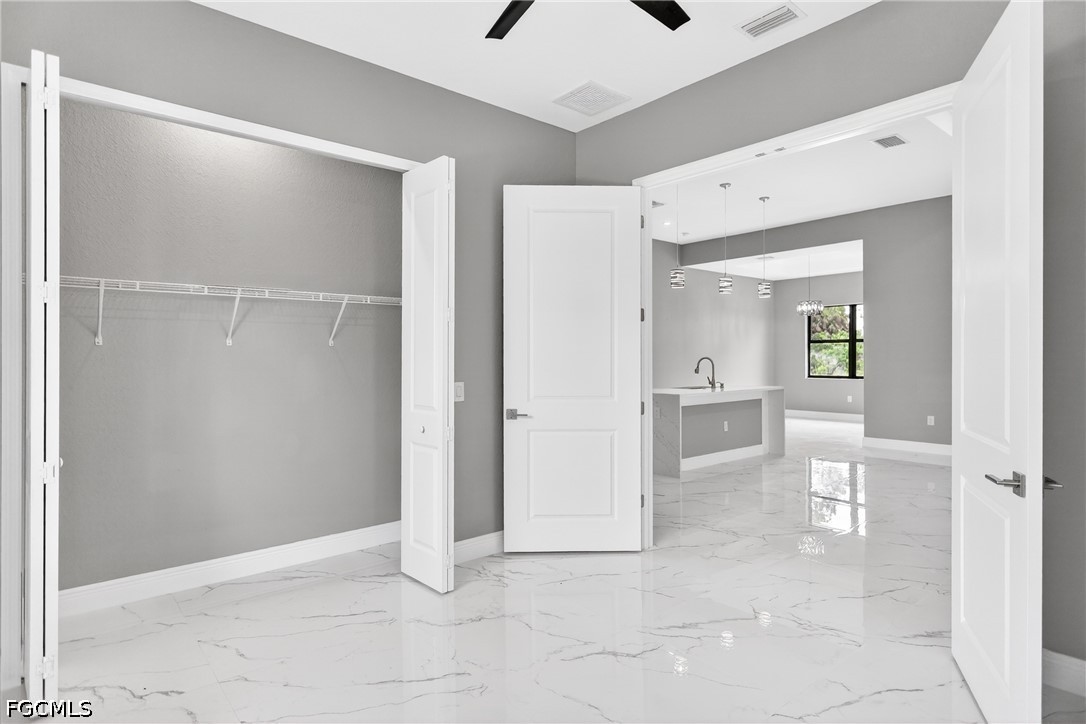 4 Bed SingleFamilyResidence for Sale in Lehigh Acres, photo 35