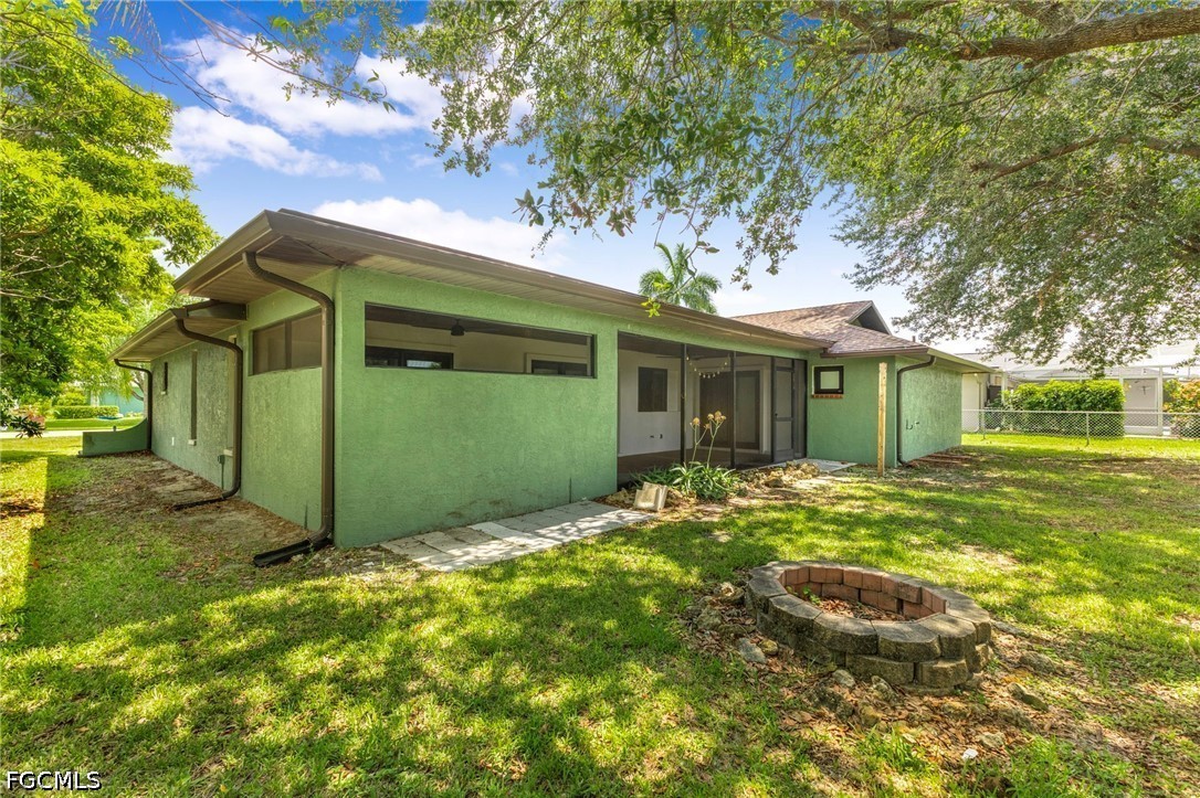 3 Bed SingleFamilyResidence for Sale in Cape Coral, photo 35