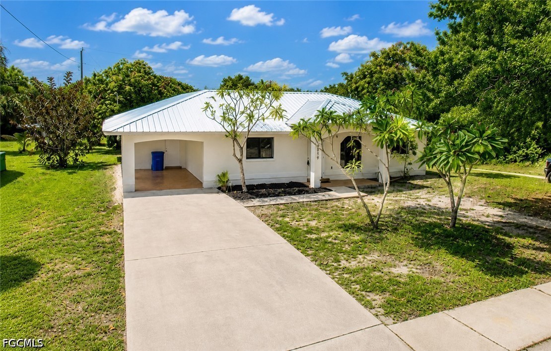 3 Bed SingleFamilyResidence for Sale in Fort Myers, FL — photo 35