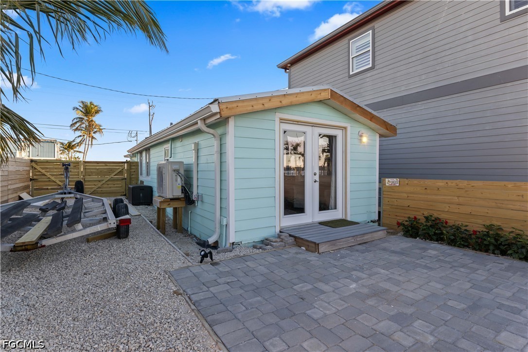 2 Bed Waterfront Home for Sale in Matlacha, FL, $399,900 — photo 35