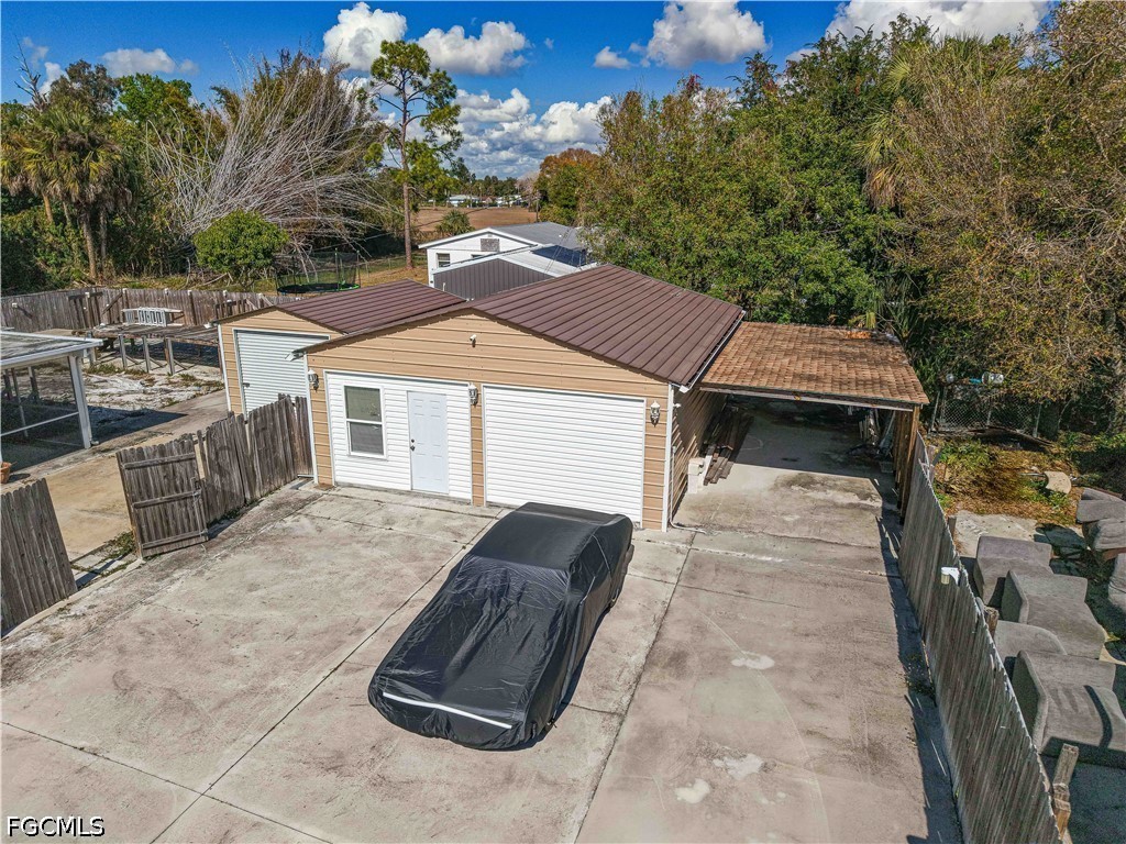 6 Bed SingleFamilyResidence for Sale in Fort Myers, FL — photo 35