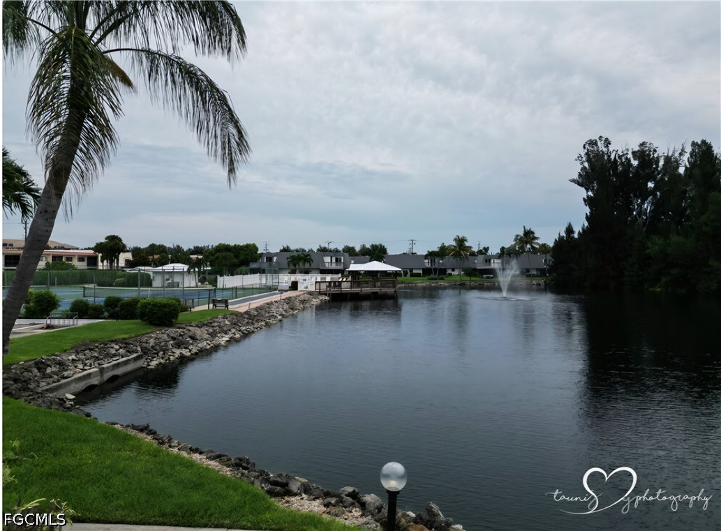 2 Bed SingleFamilyResidence for Sale in Fort Myers, FL — photo 35