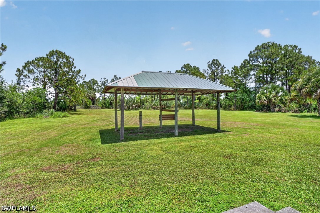 1 Bed SingleFamilyResidence for Sale in Naples, FL, $1,700 — photo 35