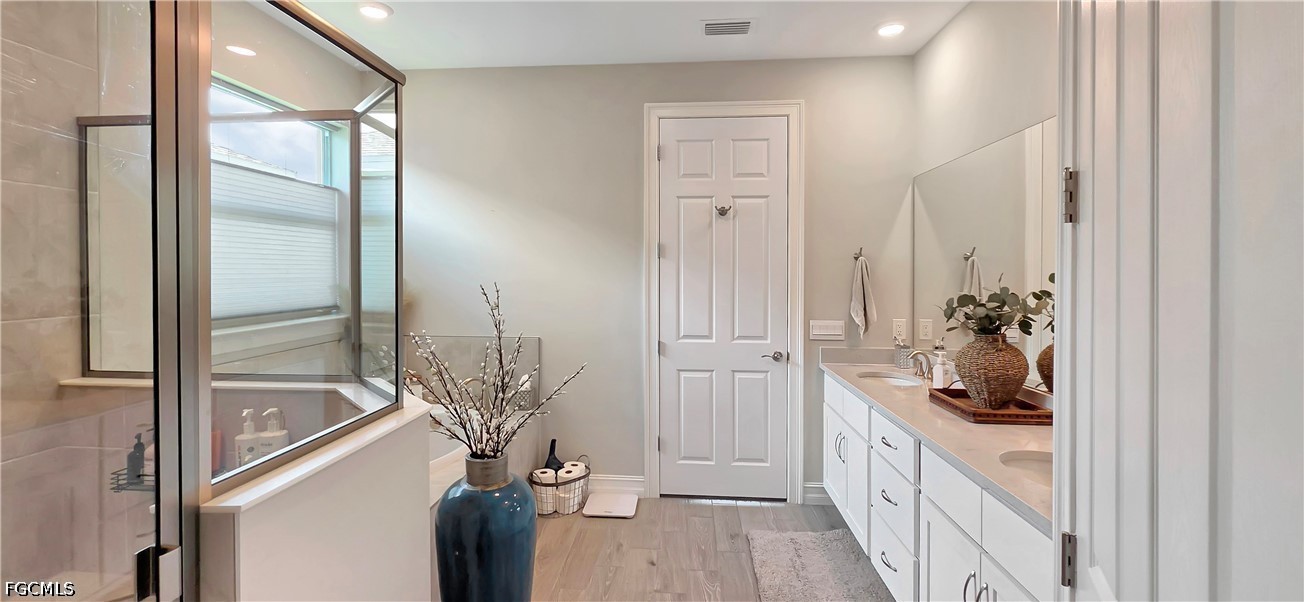 3 Bed SingleFamilyResidence for Sale in Coral Bay, FL — photo 35