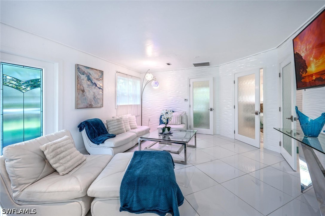 3 Bed SingleFamilyResidence for Sale in Naples, FL, $5,500 — photo 35