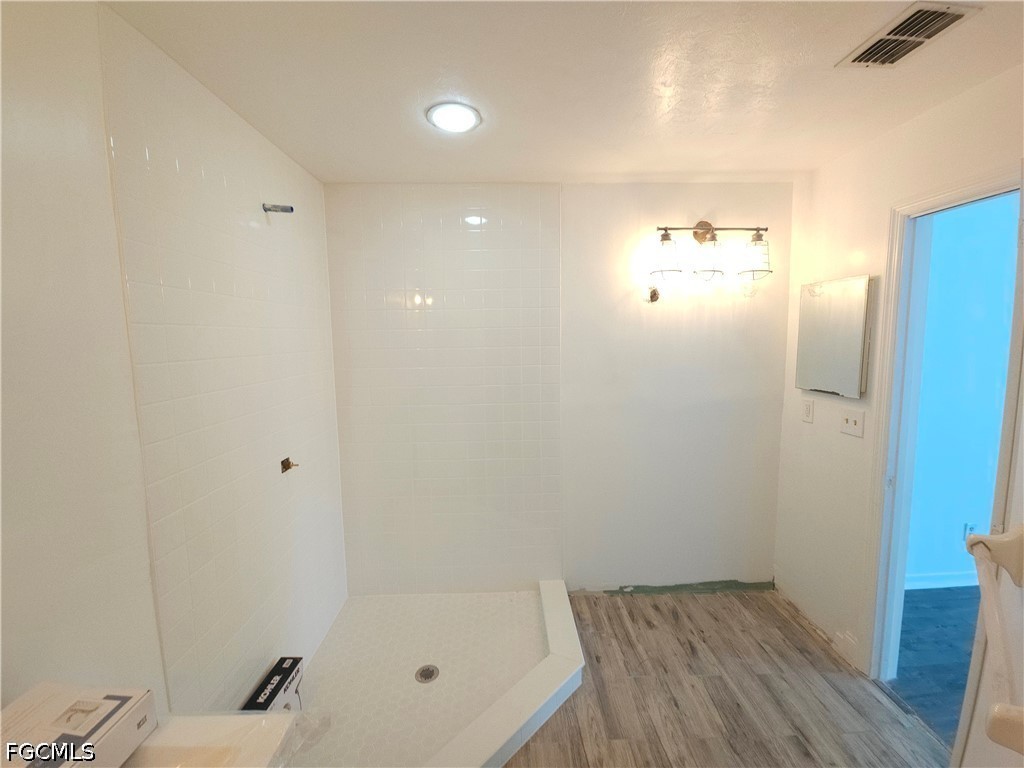 4 Bed Waterfront Home for Sale in Mirror Lakes, FL, $309,000 — photo 35