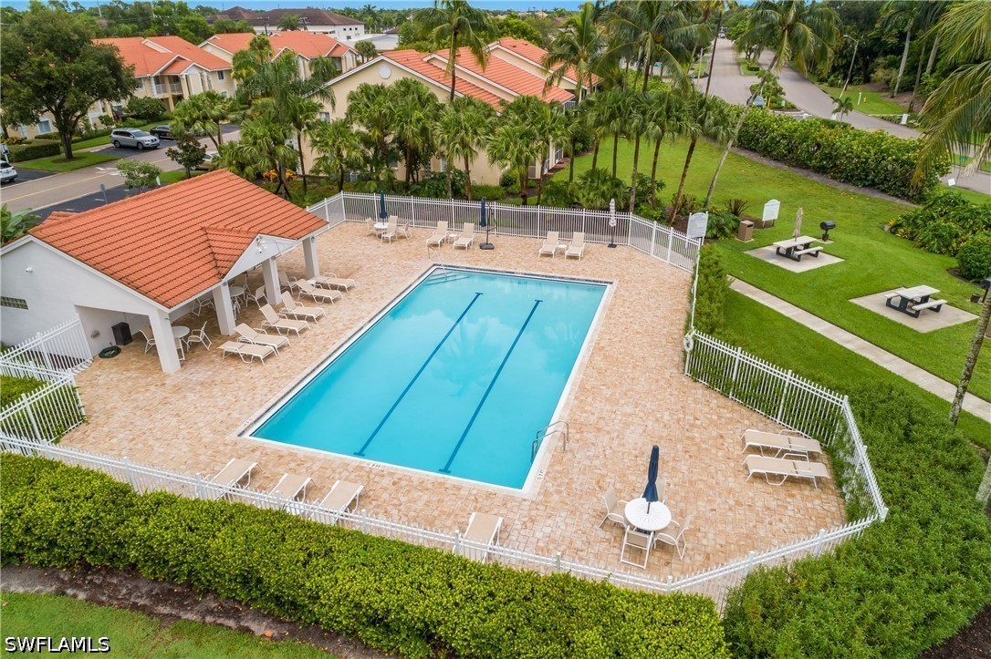 2 Bed Condominium for Sale in Naples, FL, $359,000 — photo 35