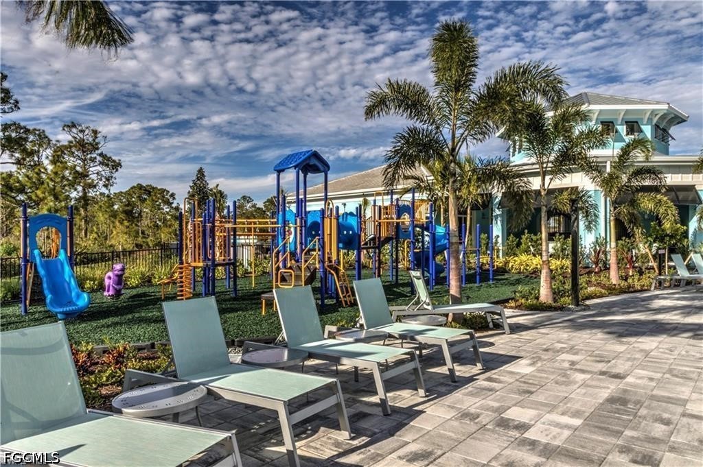 4 Bed Pool Home for Sale in Entrada, photo 35
