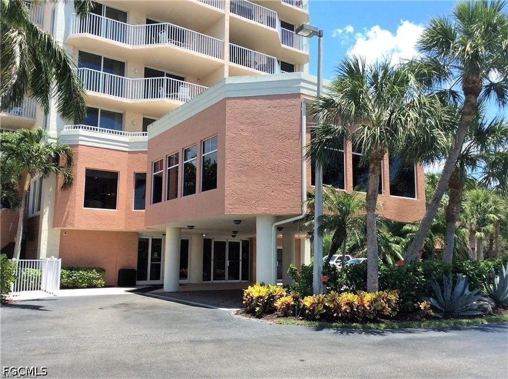 1 Bed Waterfront Home for Sale in Fort Myers Beach, photo 35