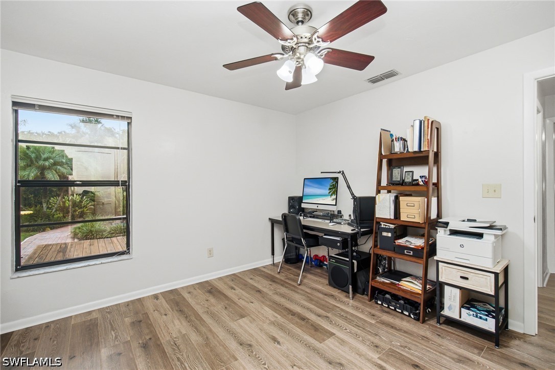 3 Bed SingleFamilyResidence for Sale in Timberbend Subd, photo 35