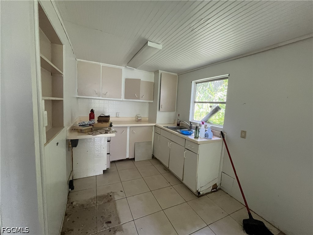 5 Bed Quadruplex for Sale in North Fort Myers, photo 35