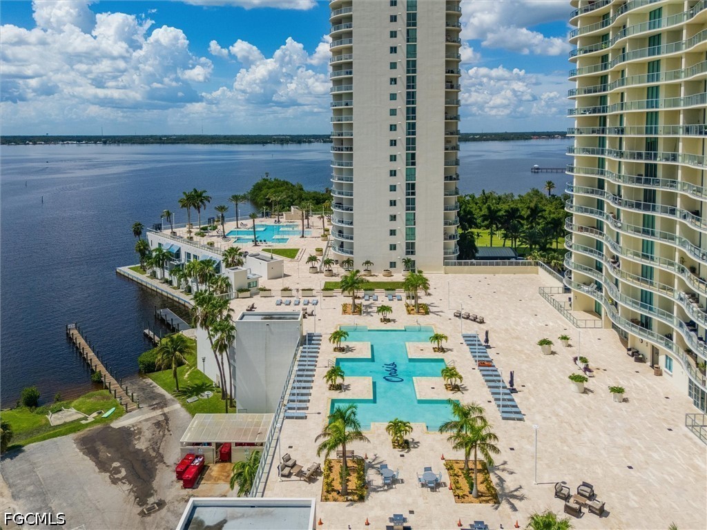 2 Bed Waterfront Home for Sale in Oasis, photo 35