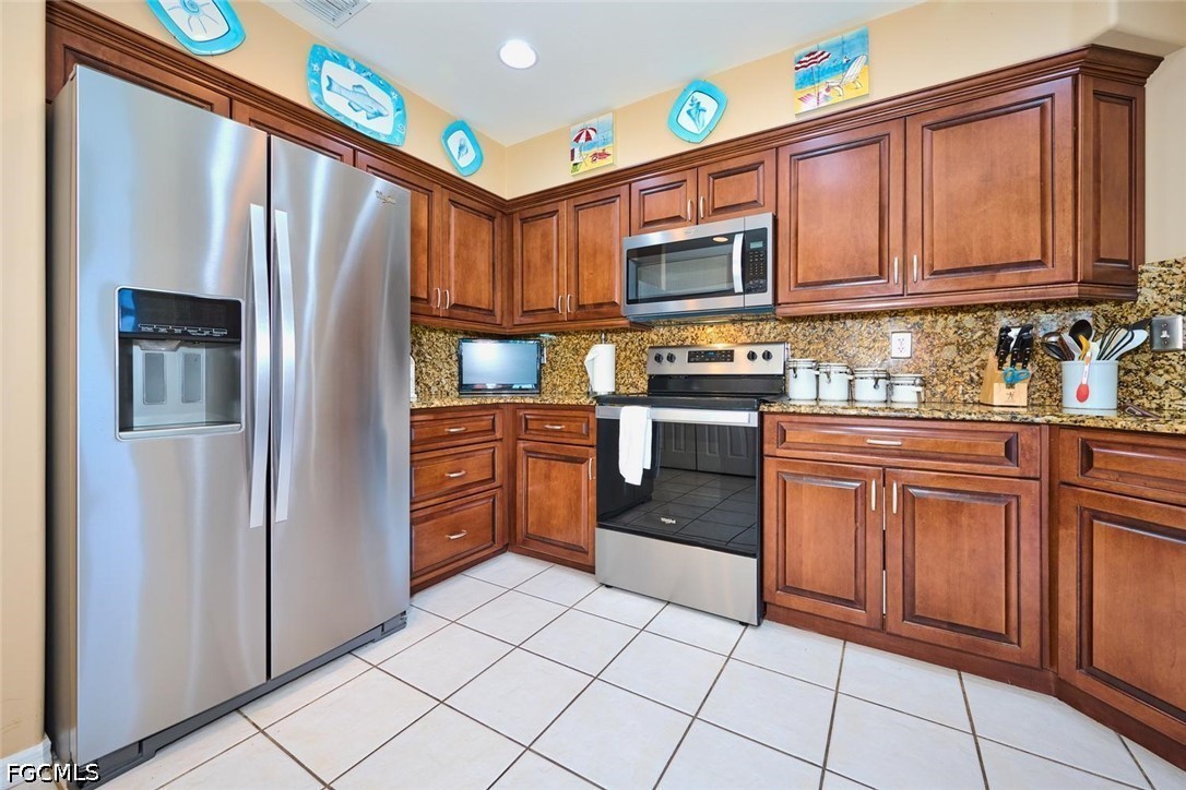 3 Bed Waterfront Home for Sale in Waterford, photo 35