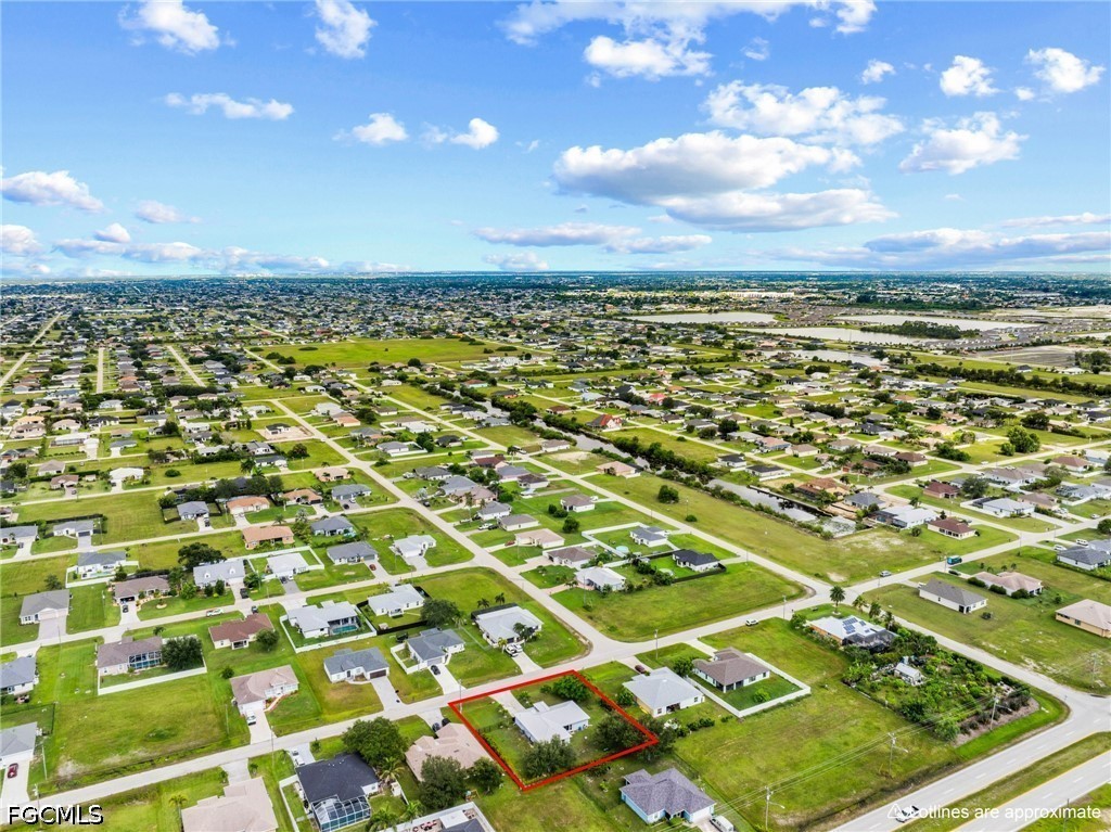 3 Bed SingleFamilyResidence for Sale in Cape Coral, photo 35