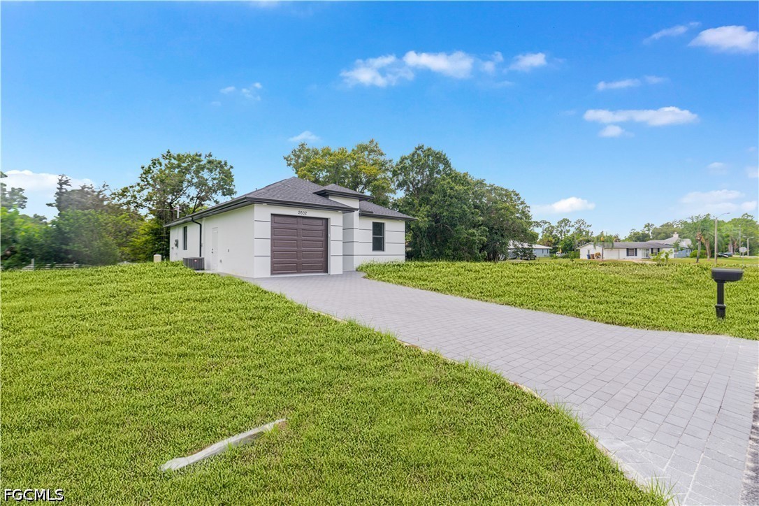 3 Bed SingleFamilyResidence for Sale in Lehigh Acres, photo 35
