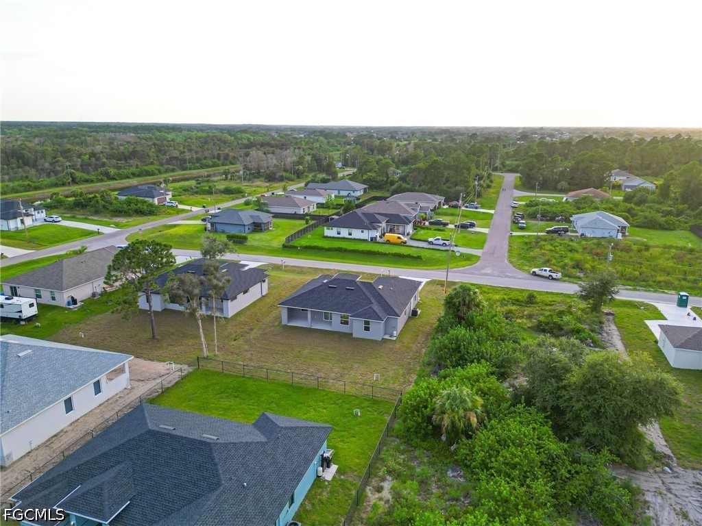 3 Bed SingleFamilyResidence for Sale in Lehigh Acres, photo 35