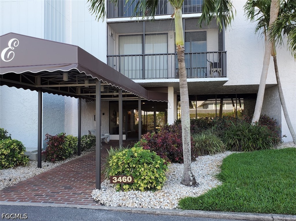 1 Bed Waterfront Home for Sale in Schooner Bay, photo 35