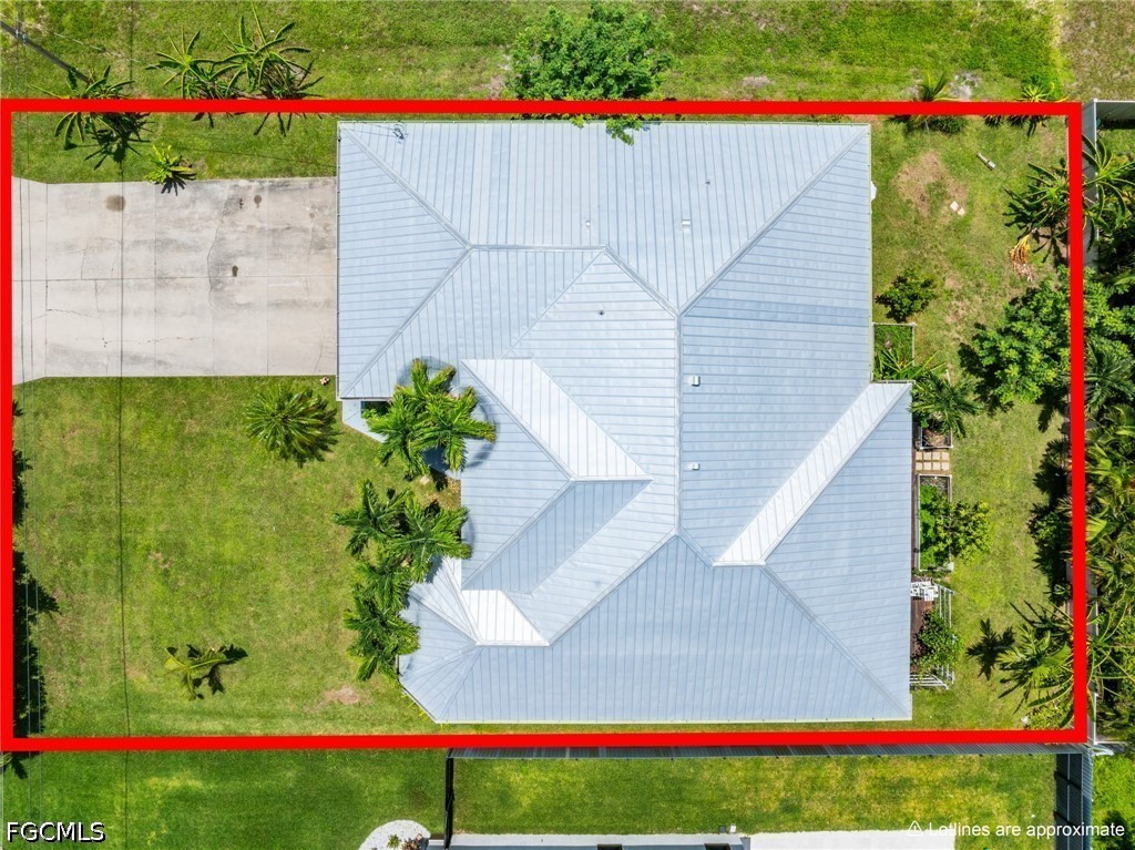 3 Bed SingleFamilyResidence for Sale in Cape Coral, photo 35