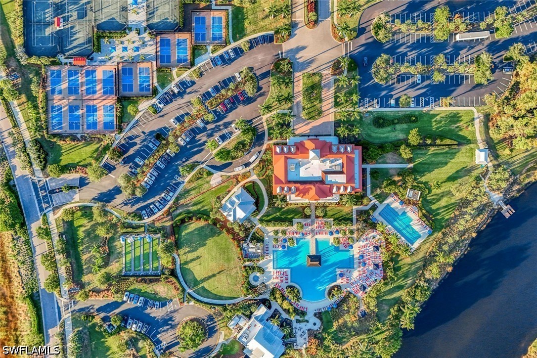 2 Bed Attached for Sale in Naples, photo 35